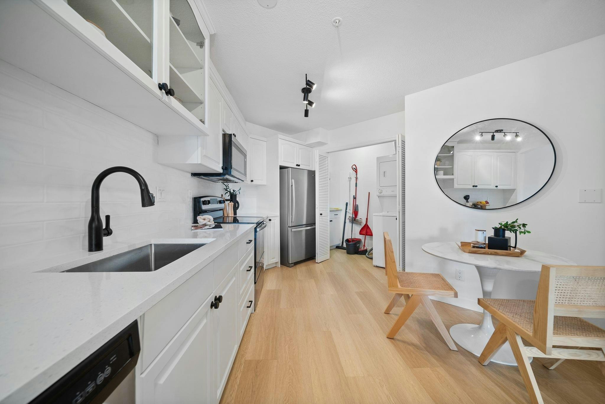 422-12931 Railway Avenue, Richmond, BC, V7E 6M5 - 17