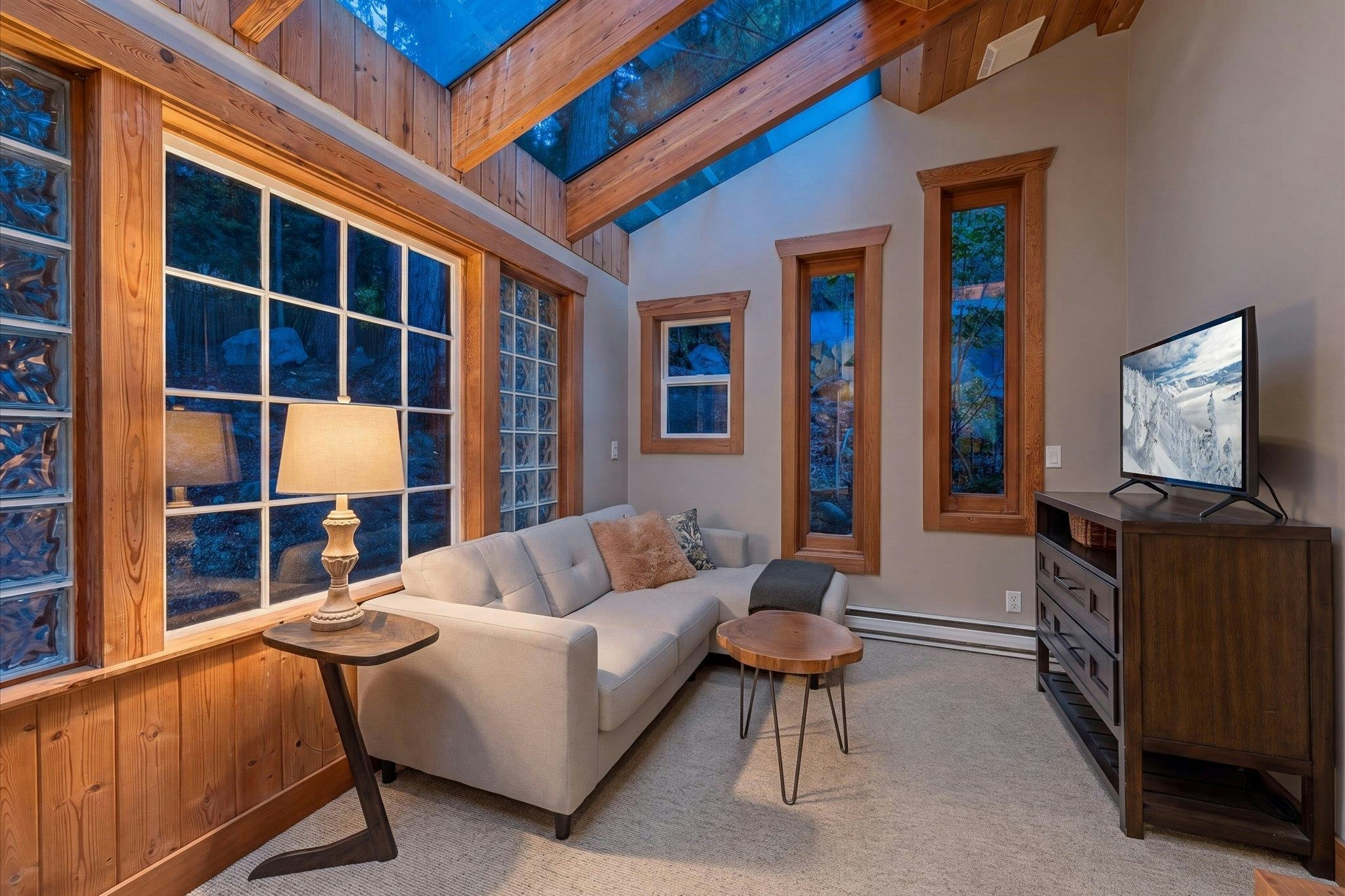 9226 Emerald Drive, Whistler, BC, V8E 0G5 - 11