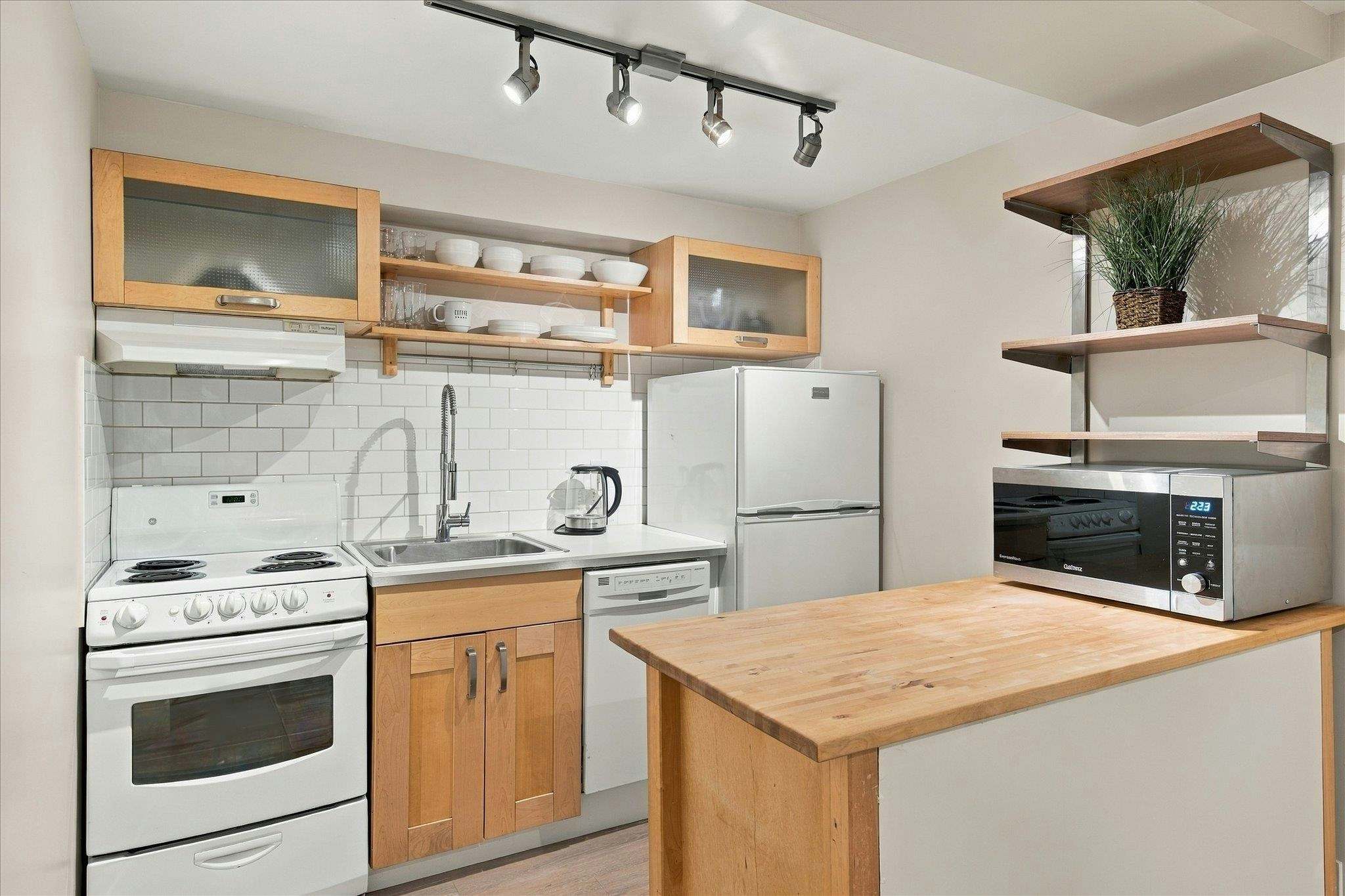 9226 Emerald Drive, Whistler, BC, V8E 0G5 - 23