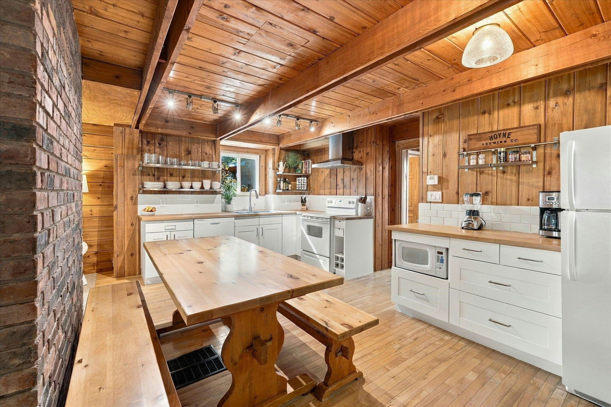 9226 Emerald Drive, Whistler, BC, V8E 0G5 - 7