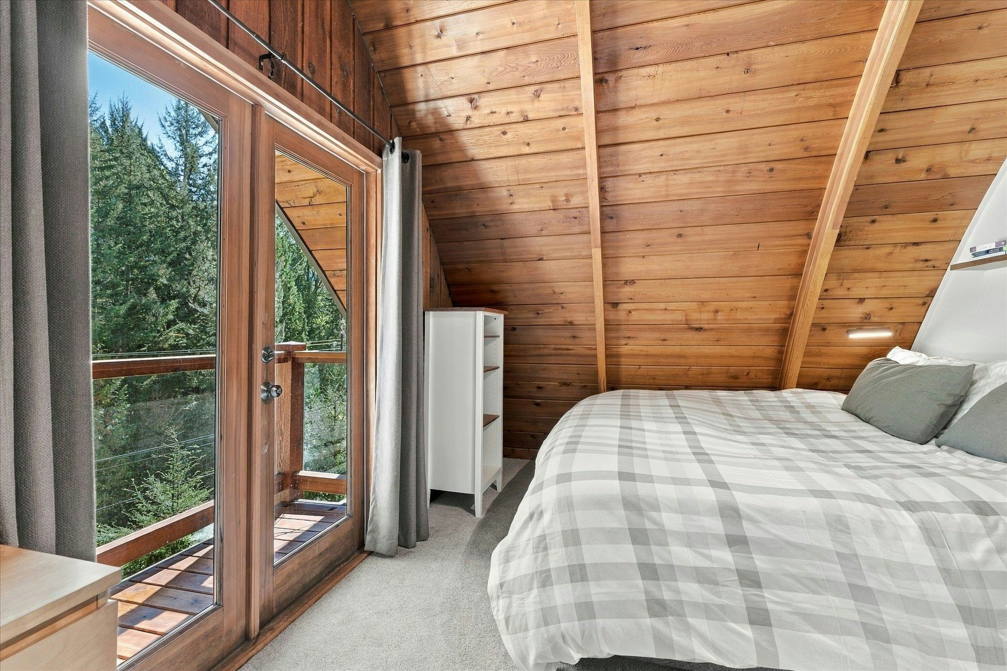 9226 Emerald Drive, Whistler, BC, V8E 0G5 - 16