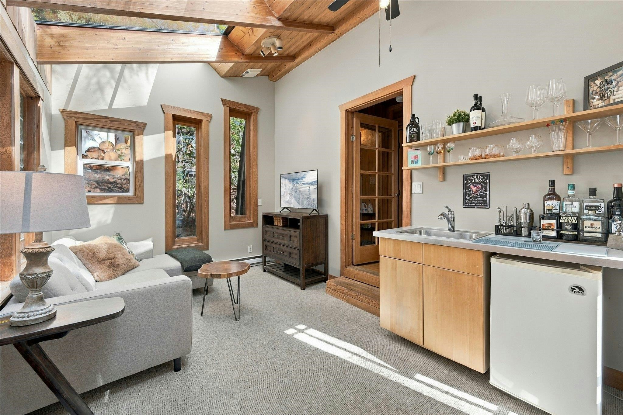9226 Emerald Drive, Whistler, BC, V8E 0G5 - 10