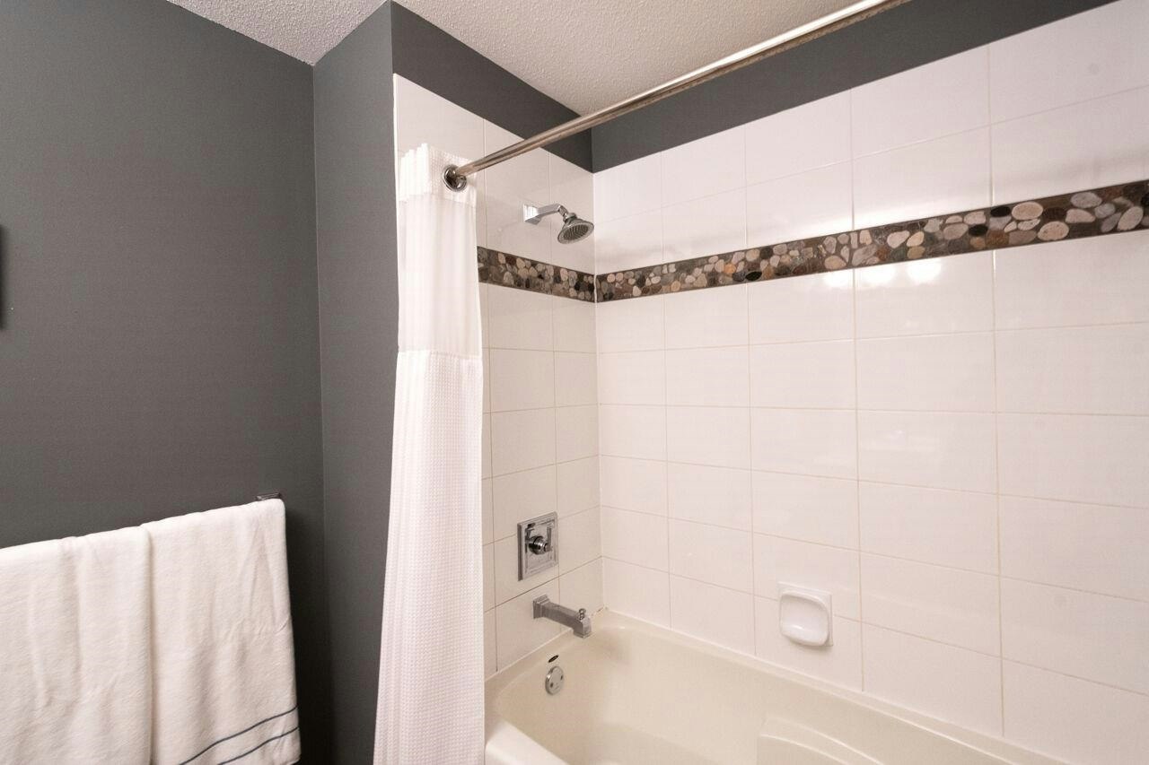 108-2200 Panorama Drive, Port Moody, BC, V3H 5M2 - 26