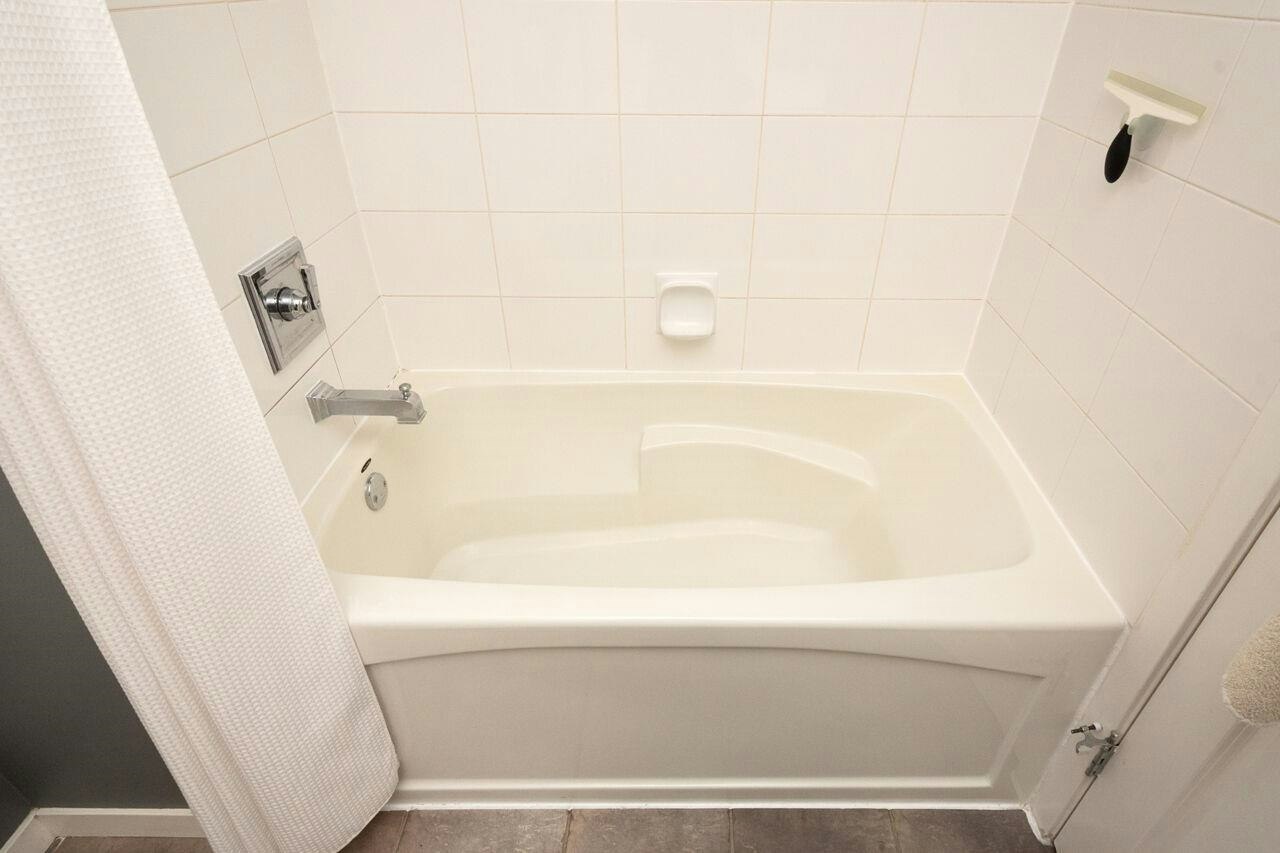 108-2200 Panorama Drive, Port Moody, BC, V3H 5M2 - 25