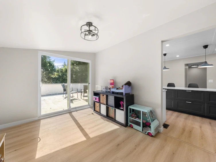 2763 Violet Street, North Vancouver, BC, V7H 2L7 - 17