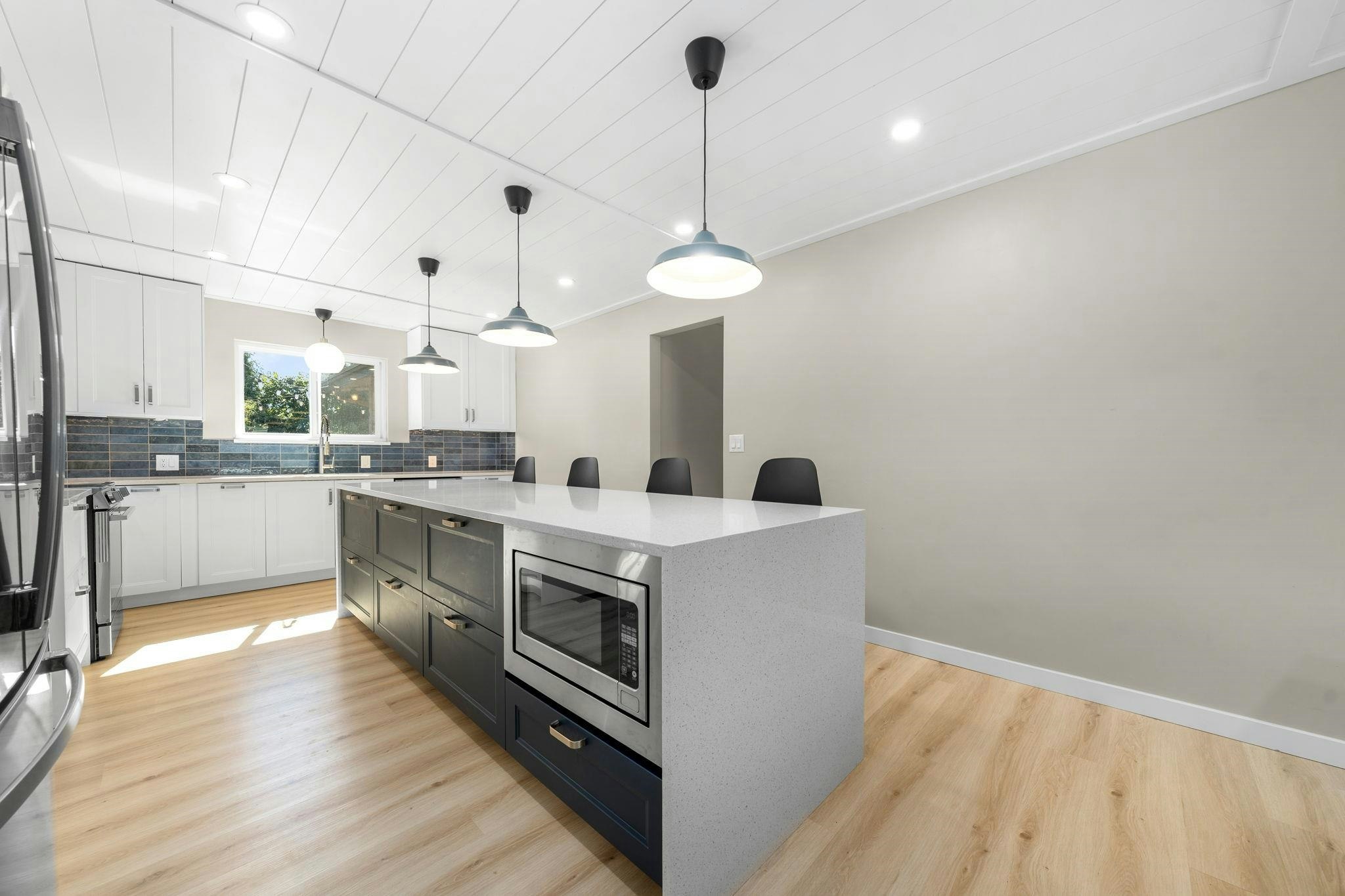 2763 Violet Street, North Vancouver, BC, V7H 2L7 - 7