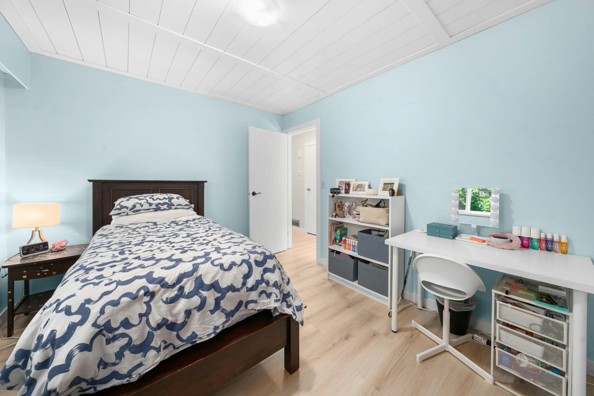 2763 Violet Street, North Vancouver, BC, V7H 2L7 - 24