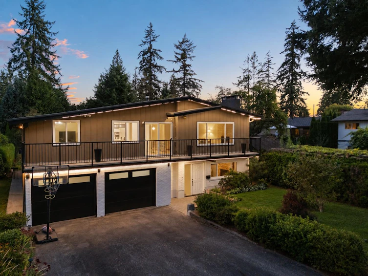 2763 Violet Street, North Vancouver, BC, V7H 2L7