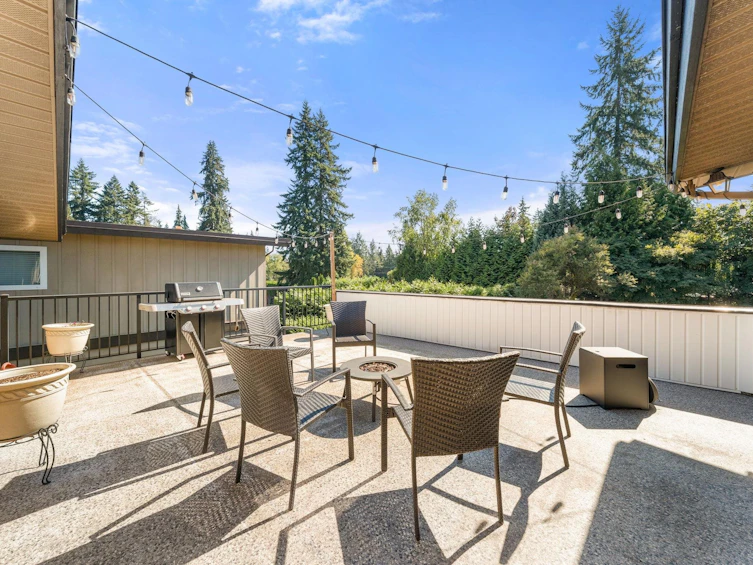 2763 Violet Street, North Vancouver, BC, V7H 2L7 - 18