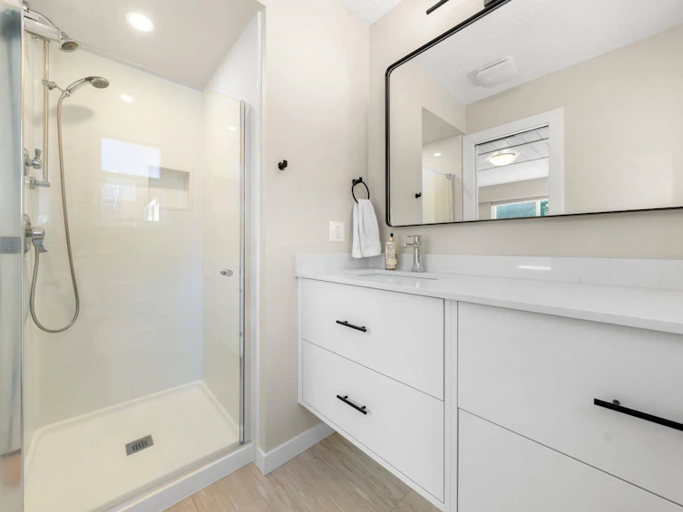 2763 Violet Street, North Vancouver, BC, V7H 2L7 - 22