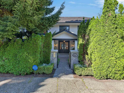 3389 Pine Crescent - 2
