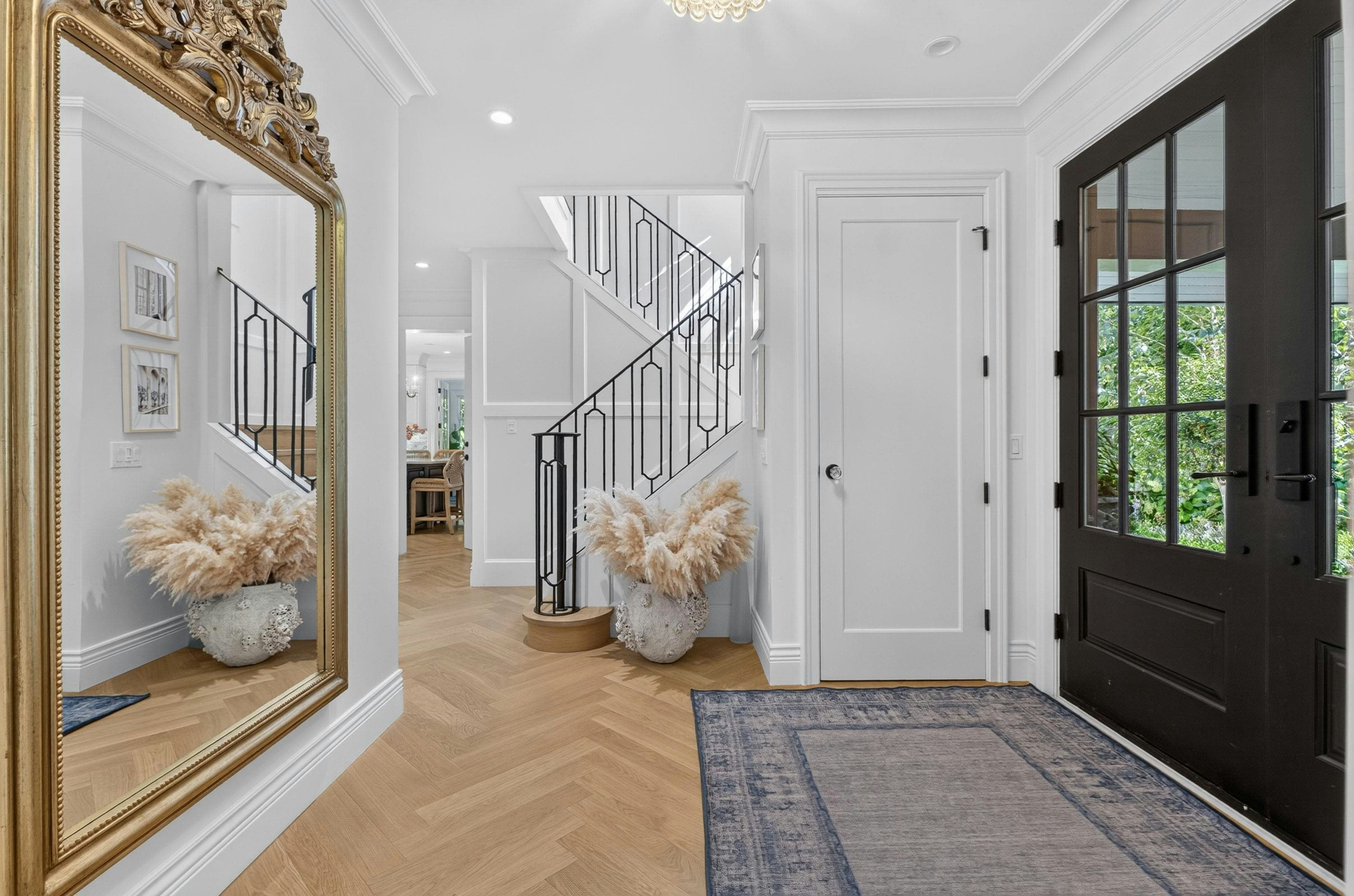 3389 Pine Crescent - 5