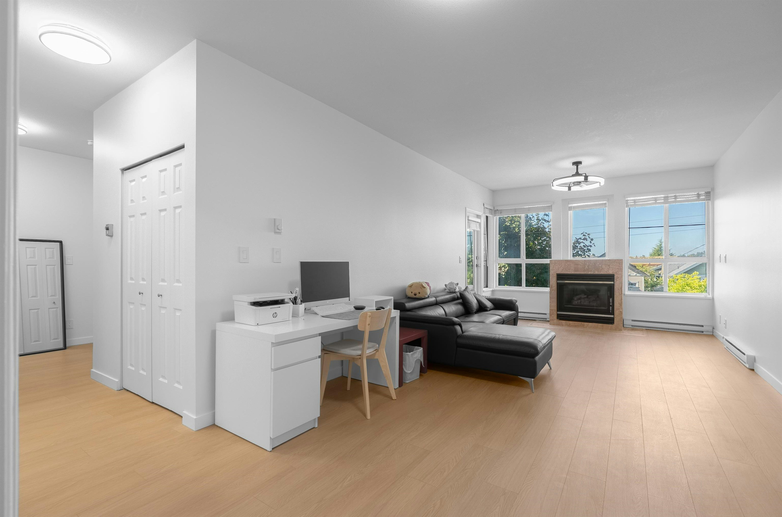202-7300 Gilbert Road, Richmond, BC, V7C 3W2