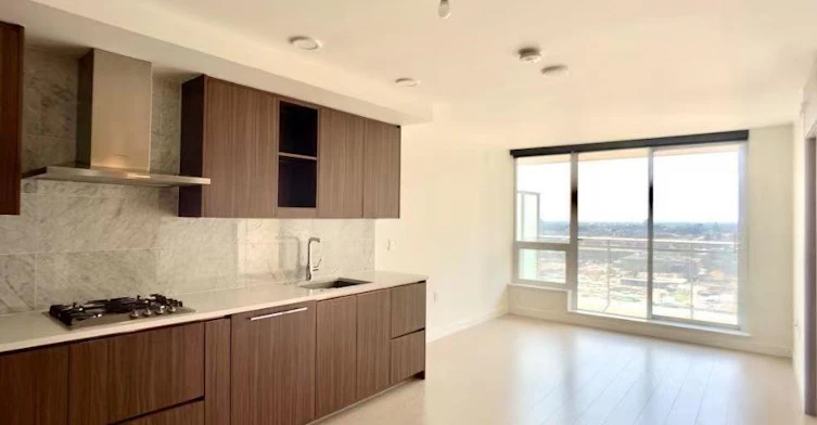 19F-433 Marine Drive, Vancouver, BC, V5X 0H5