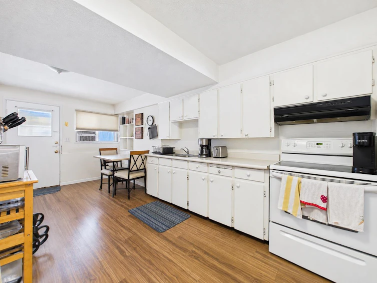 11272-11274 S 88 Avenue, Delta, BC, V4C 3B7 - 16