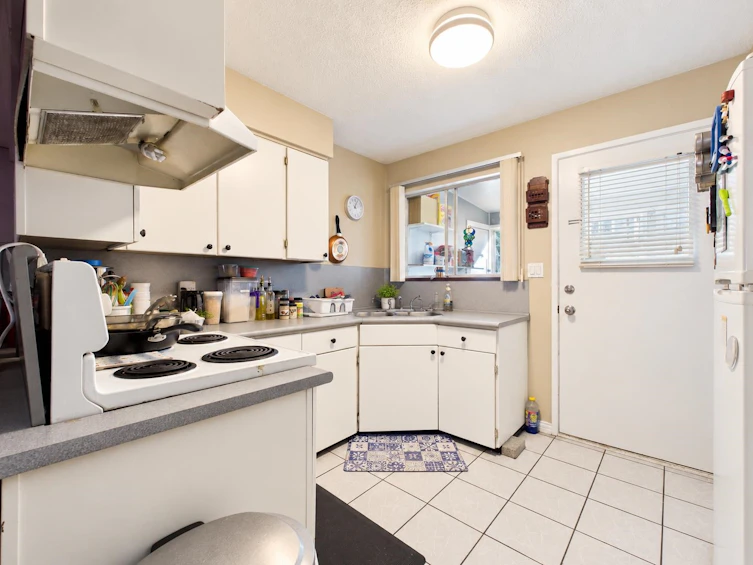 11272-11274 S 88 Avenue, Delta, BC, V4C 3B7 - 11