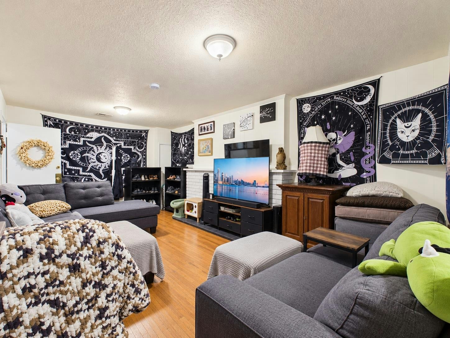 11272-11274 S 88 Avenue - 5