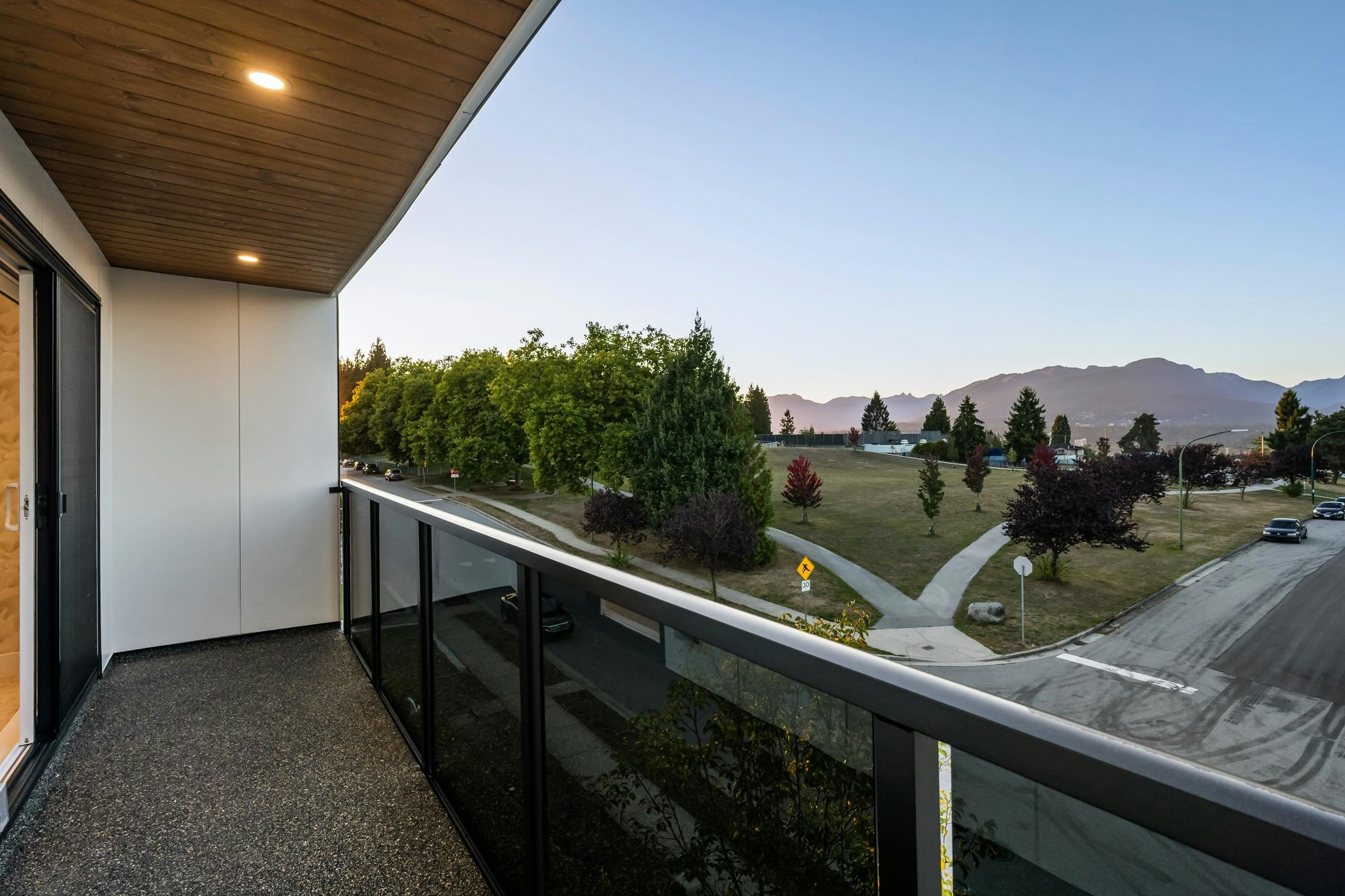 1-3940 Eton Street, Burnaby, BC, V5C 1J5 - 27