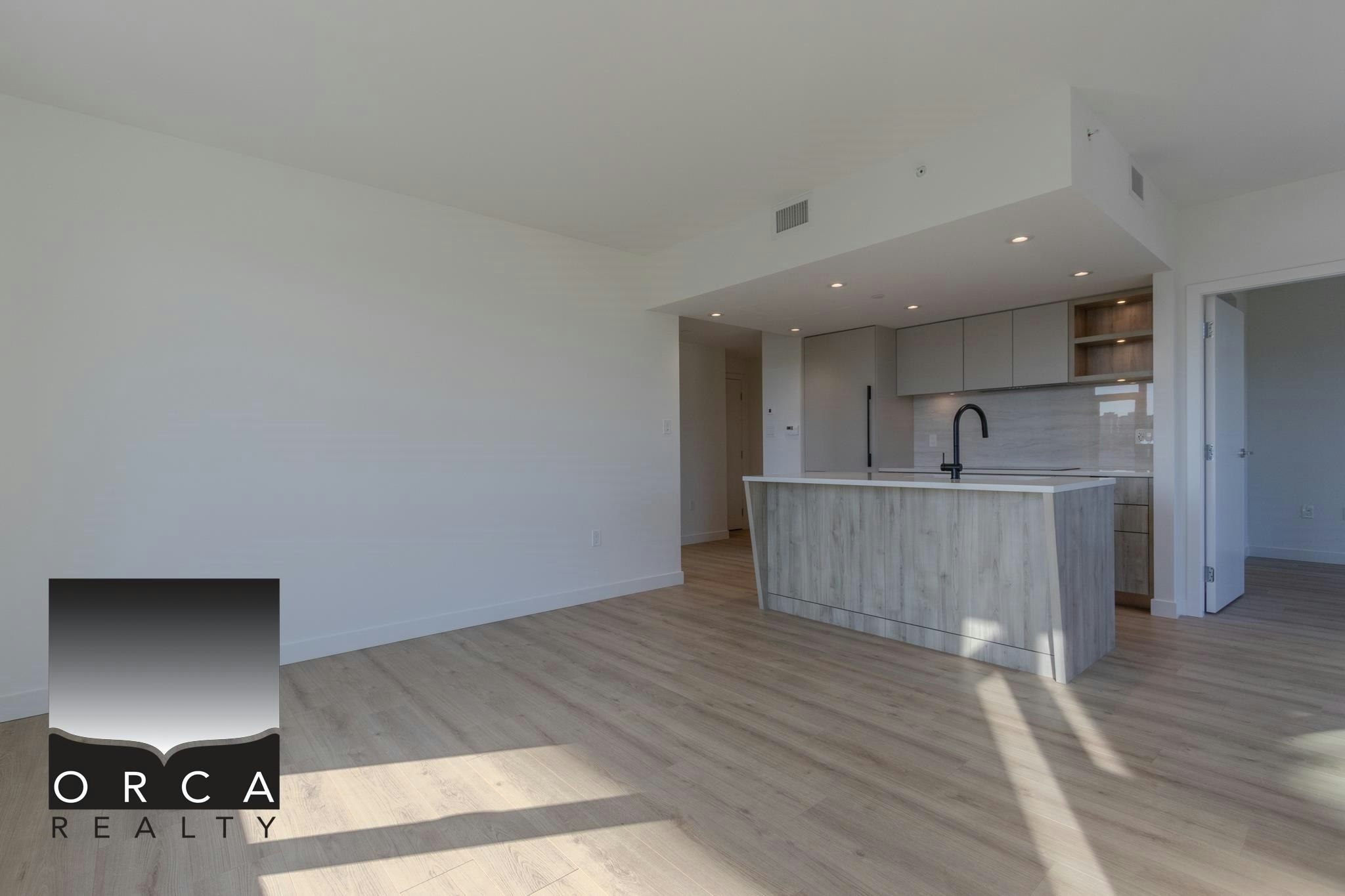 609-755 Harbour Drive, North Vancouver, BC, V7P 0G1 - 9