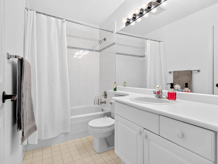 150-1685 Pinetree Way, Coquitlam, BC, V3E 3A1 - 36