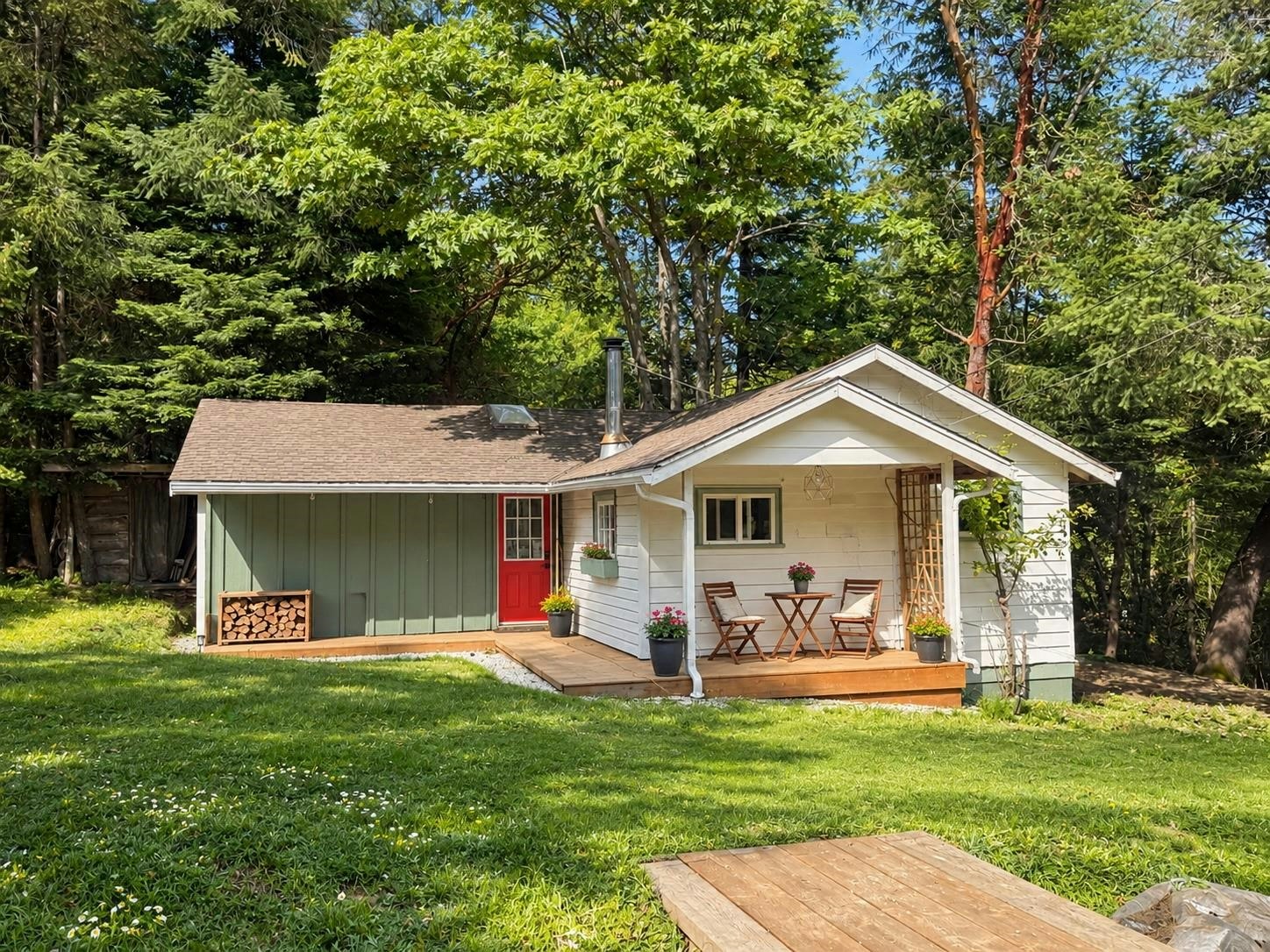 172B Burrill Road, Galiano Island, BC, V0N 1P0