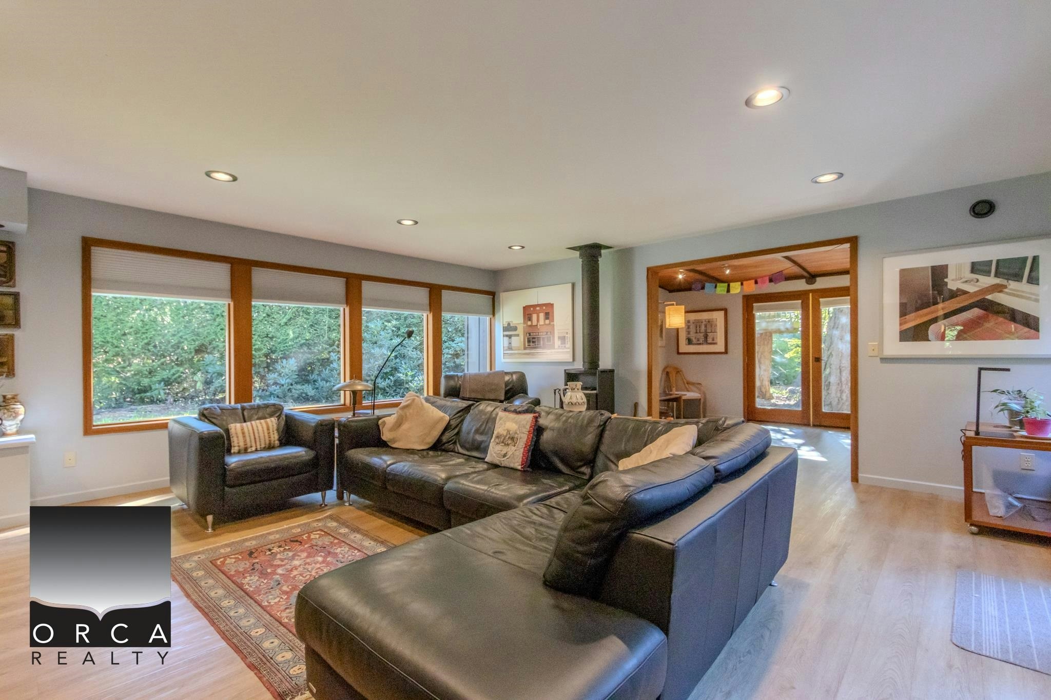496 Melmore Road, Bowen Island, BC, V0N 1G0