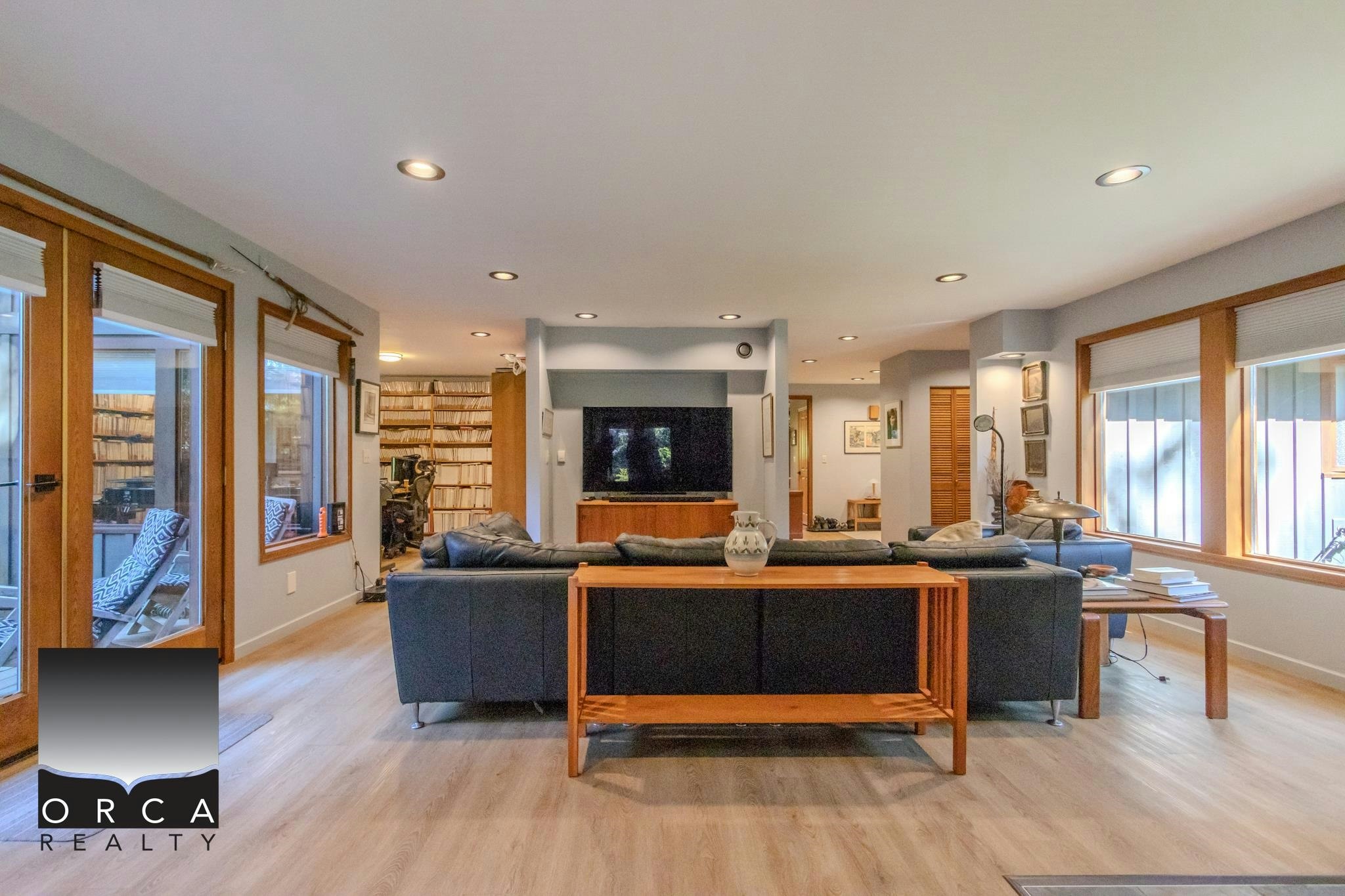 496 Melmore Road, Bowen Island, BC, V0N 1G0 - 4