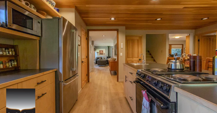 496 Melmore Road, Bowen Island, BC, V0N 1G0 - 16