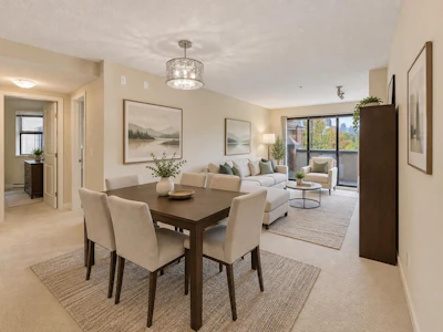 227-10838 City Parkway - 3