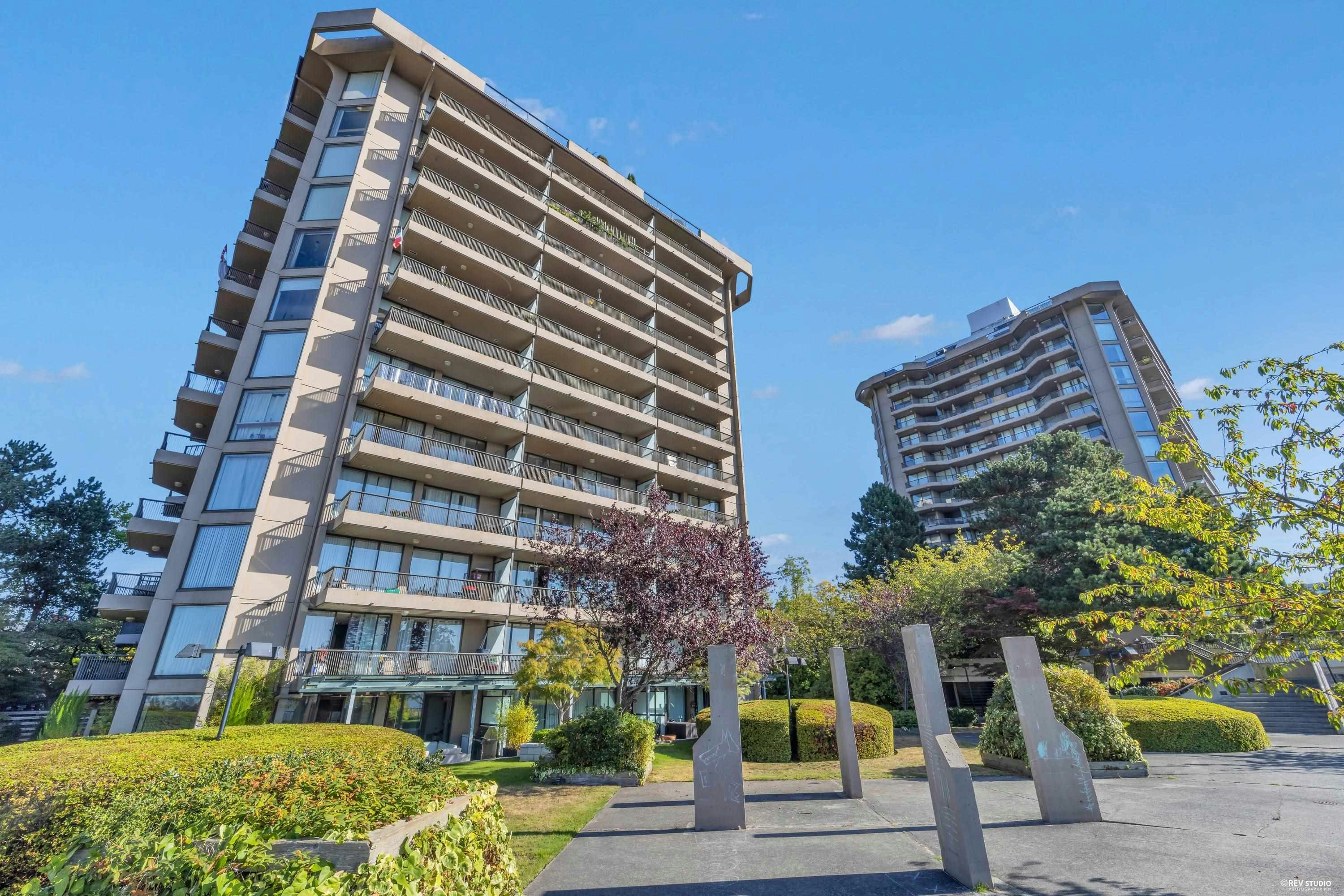 806-3760 Albert Street, Burnaby, BC, V5C 5Y8