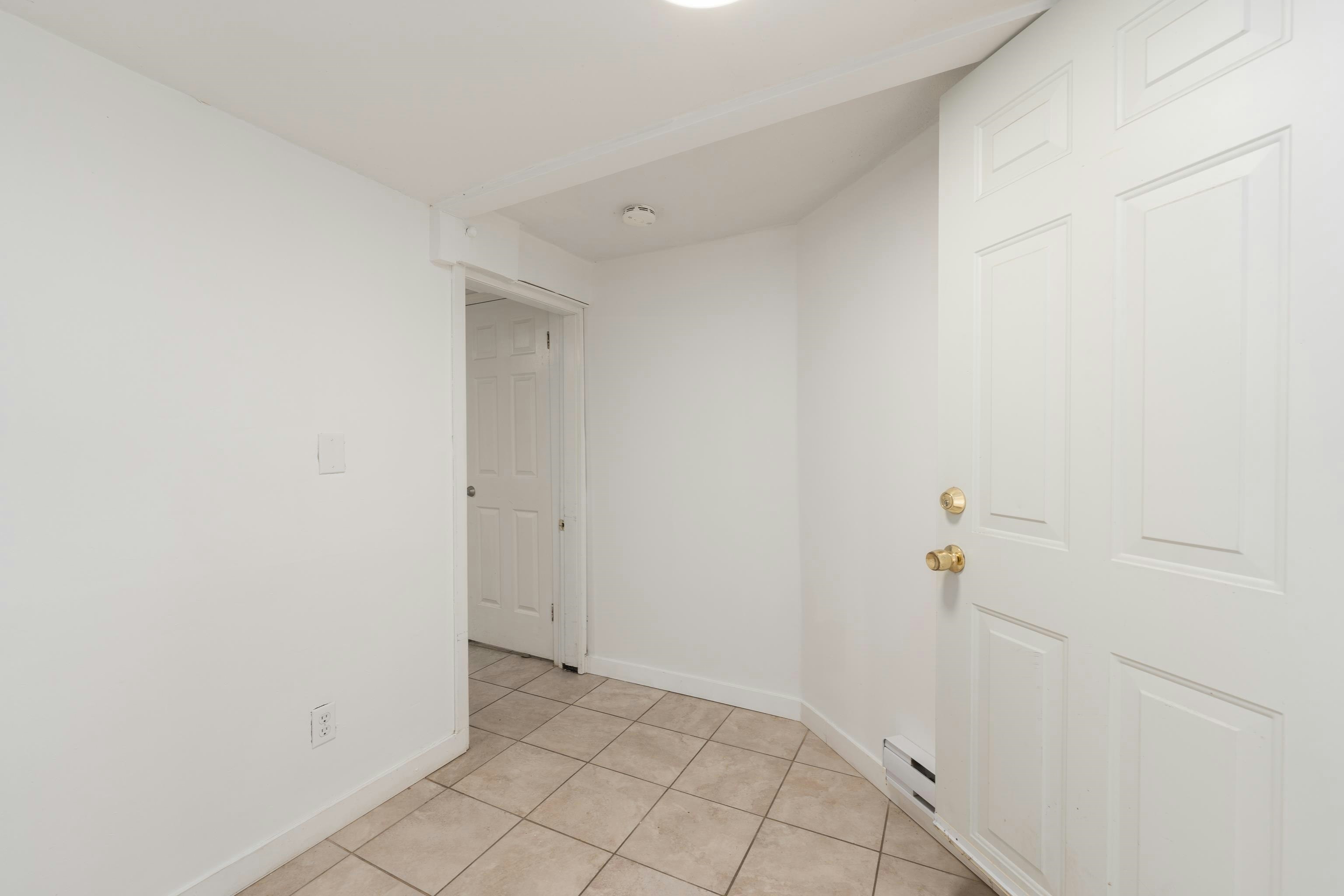 1038 E 51st Avenue, Vancouver, BC, V5X 1E7 - 23
