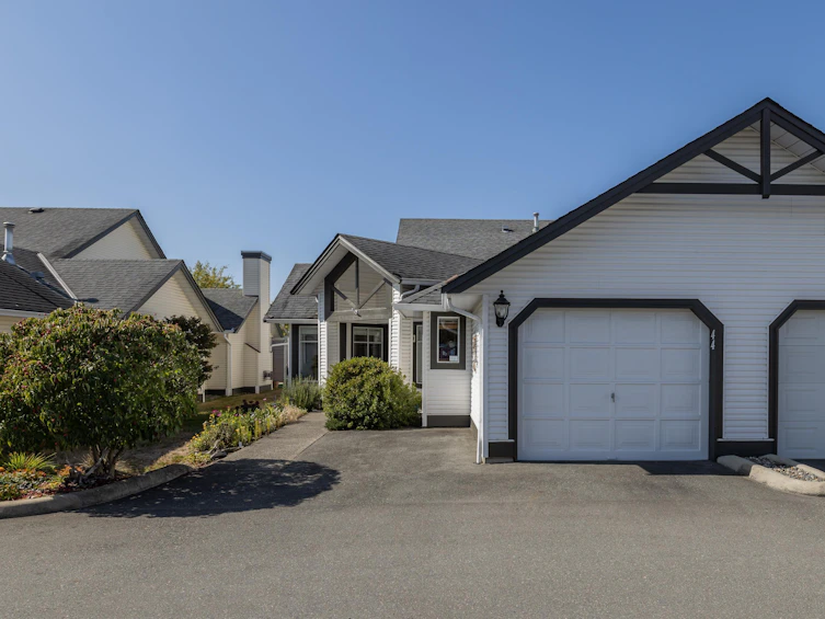 44-19649 53 Avenue, Langley, BC, V3A 8C5