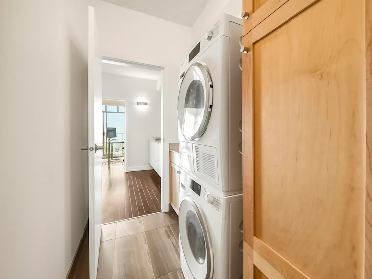 8547 Seascape Court, West Vancouver, BC, V7W 3J7 - 23