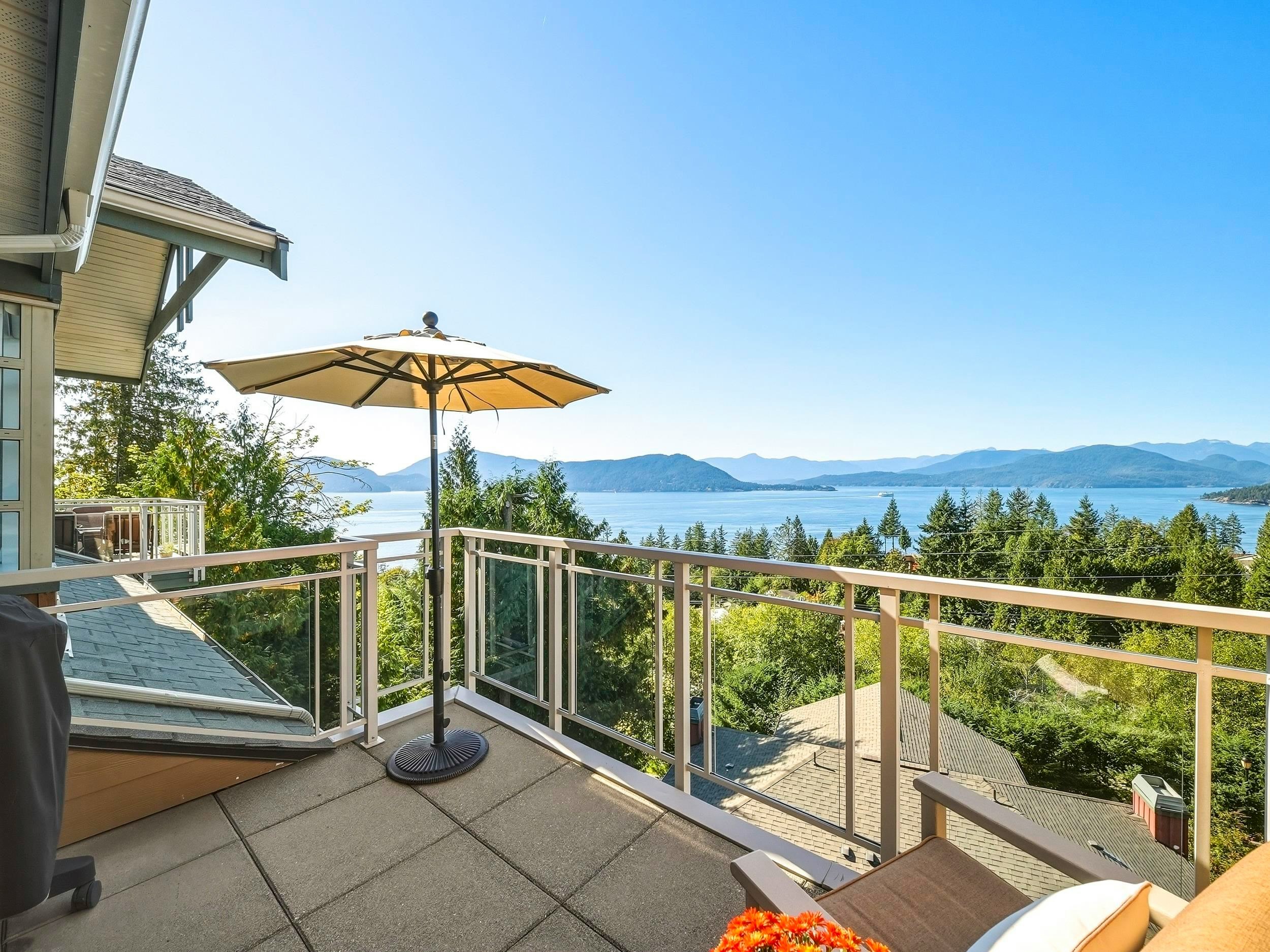 8547 Seascape Court, West Vancouver, BC, V7W 3J7 - 17