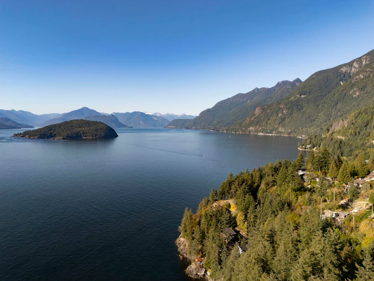 8547 Seascape Court, West Vancouver, BC, V7W 3J7 - 32