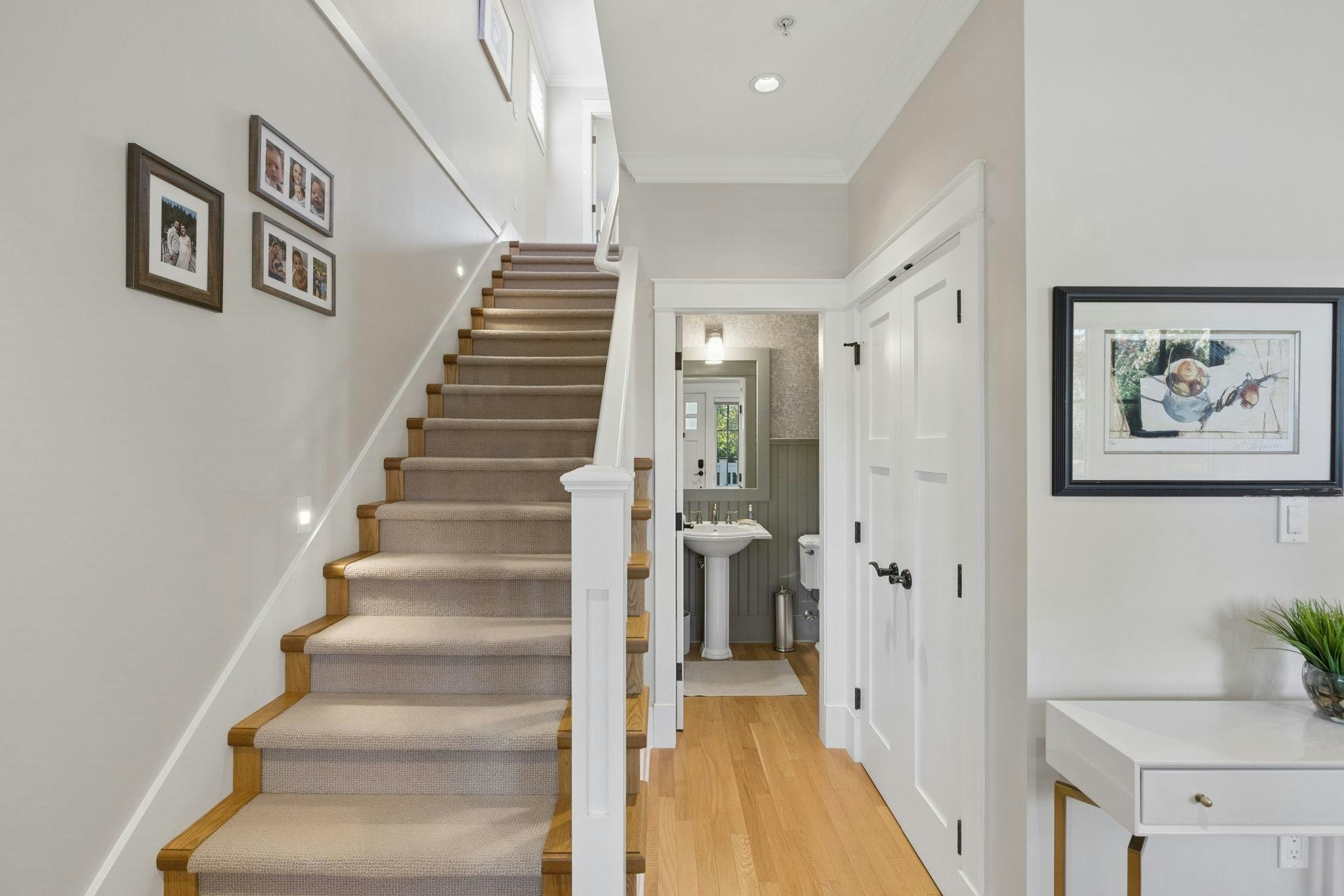 2015 Esquimalt Avenue - 4