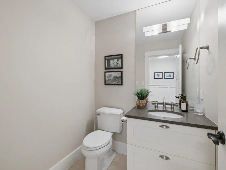 2015 Esquimalt Avenue, West Vancouver, BC, V7V 1S3 - 35