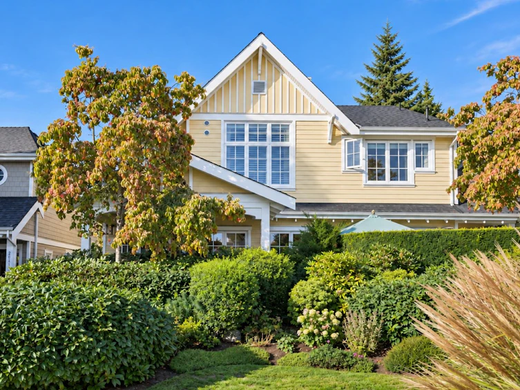 2015 Esquimalt Avenue, West Vancouver, BC, V7V 1S3