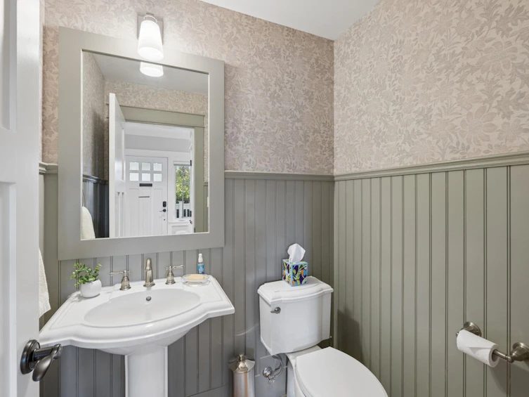 2015 Esquimalt Avenue, West Vancouver, BC, V7V 1S3 - 21
