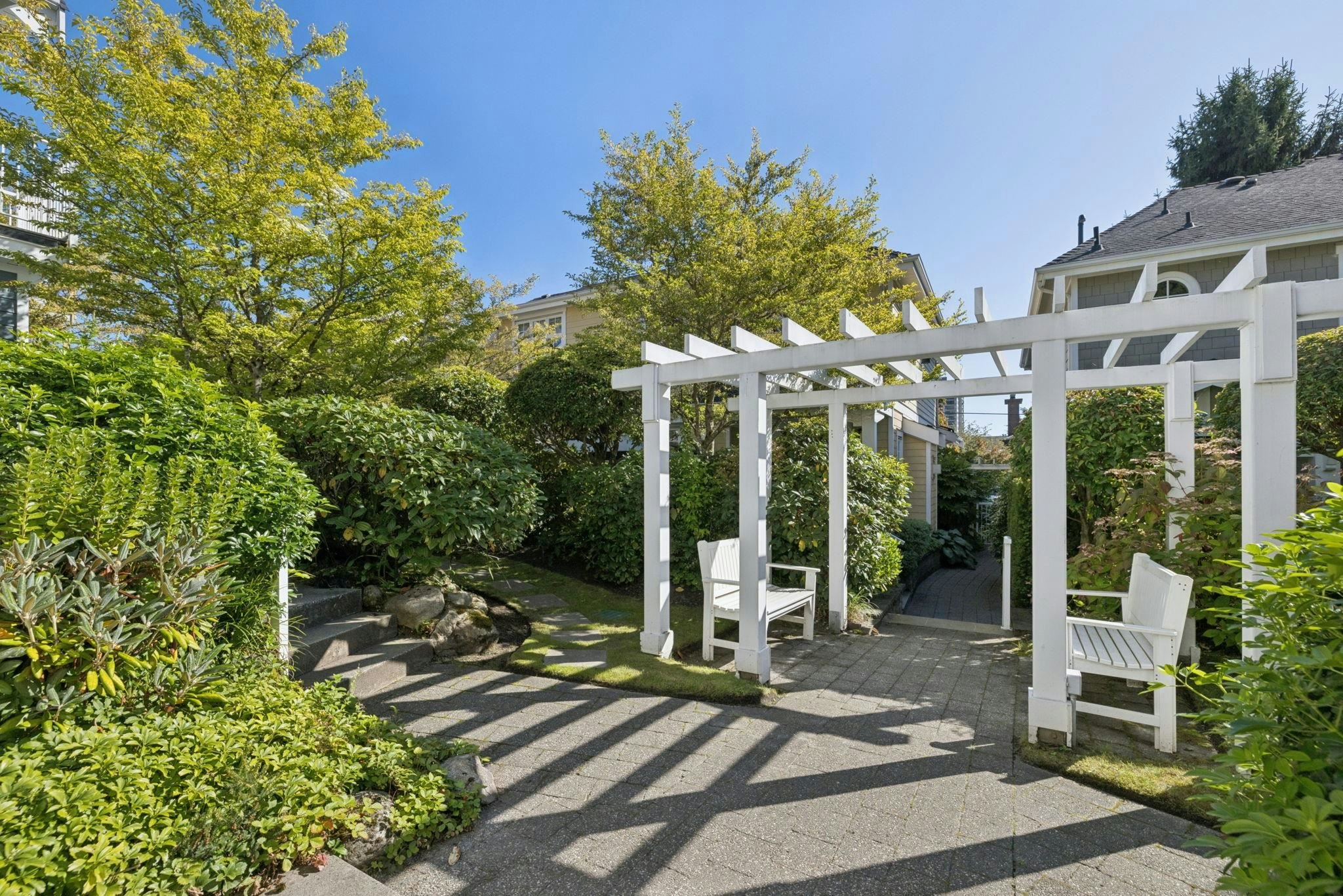 2015 Esquimalt Avenue, West Vancouver, BC, V7V 1S3 - 36