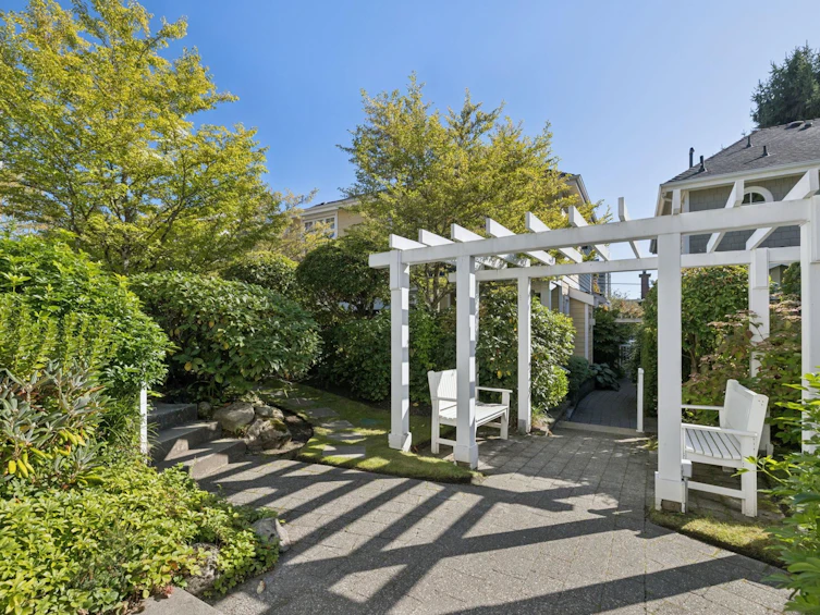 2015 Esquimalt Avenue, West Vancouver, BC, V7V 1S3 - 36
