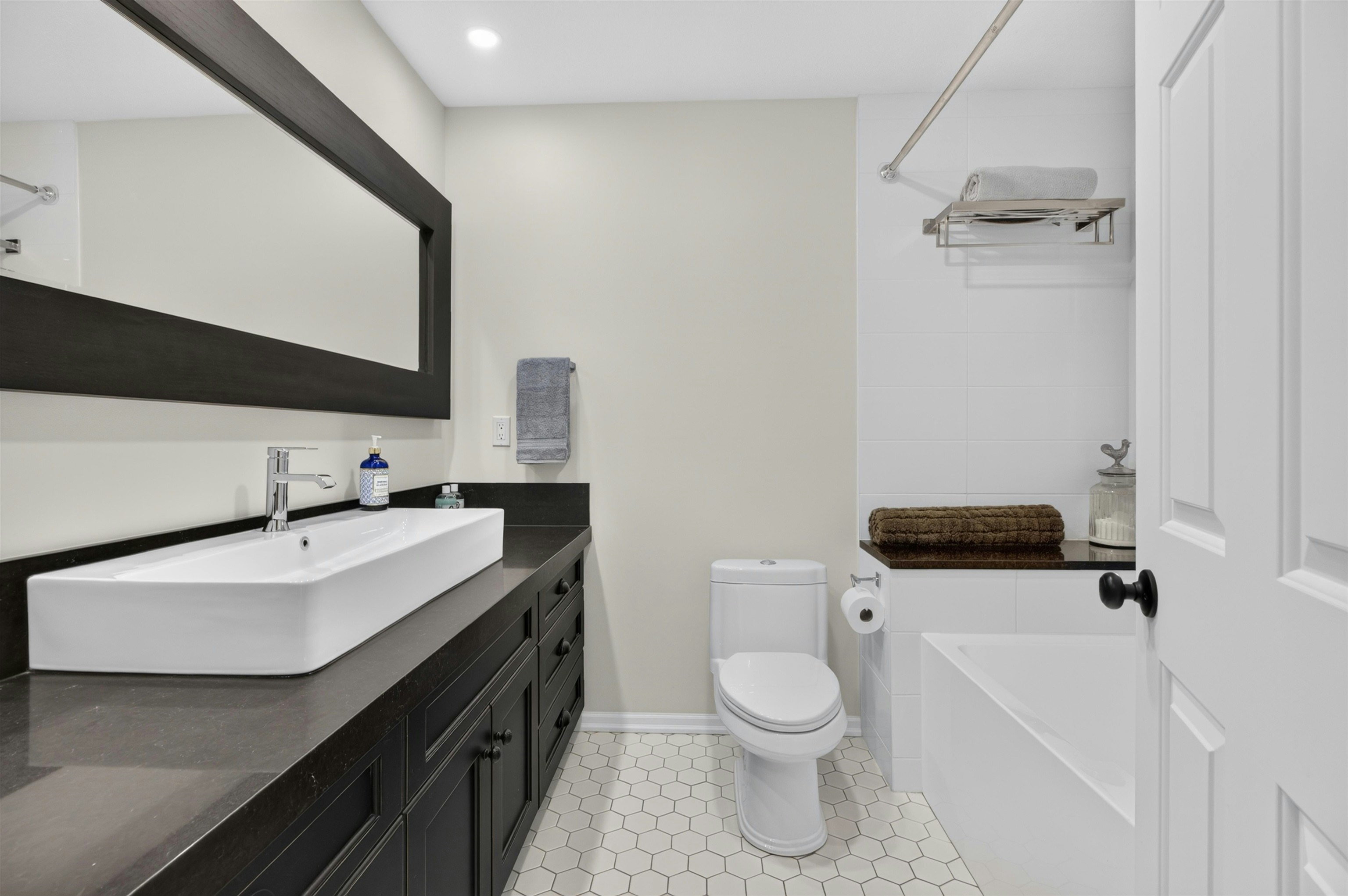 34088 York Avenue, Mission, BC, V2V 6Y5 - 24