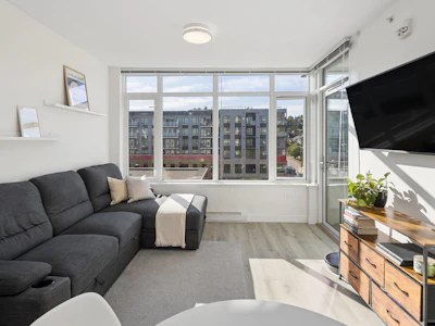 602-200 Nelson's Crescent - 4