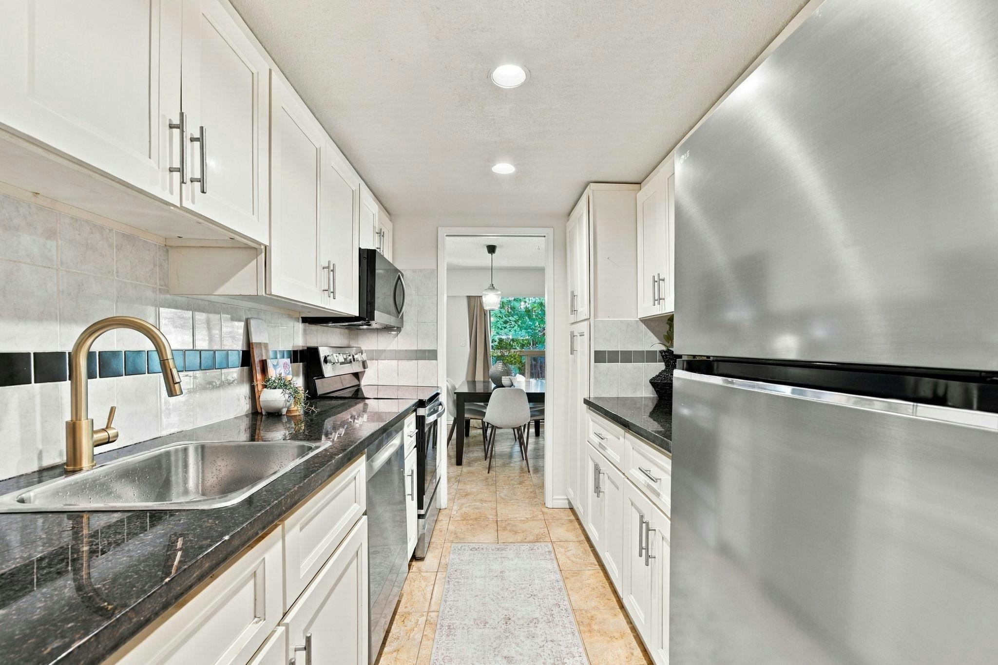 8-9151 Forest Grove Drive, Burnaby, BC, V5A 3Z5 - 14