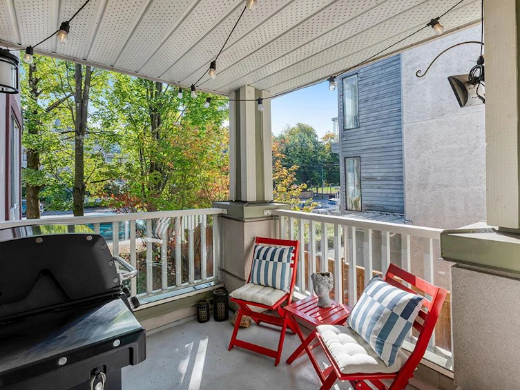 203-3235 W 4th Avenue, Vancouver, BC, V6K 1R8 - 10