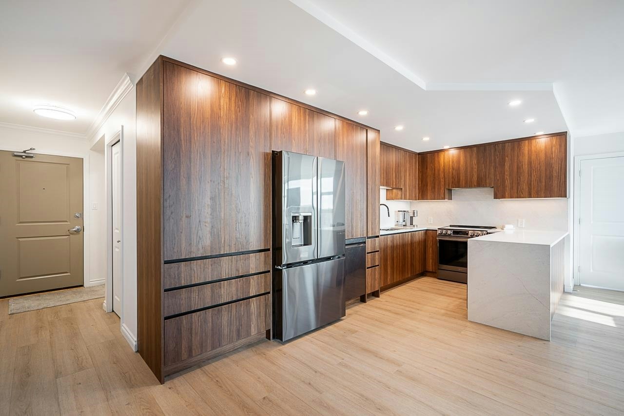 1906-4388 Buchanan Street, Burnaby, BC, V5C 6R8