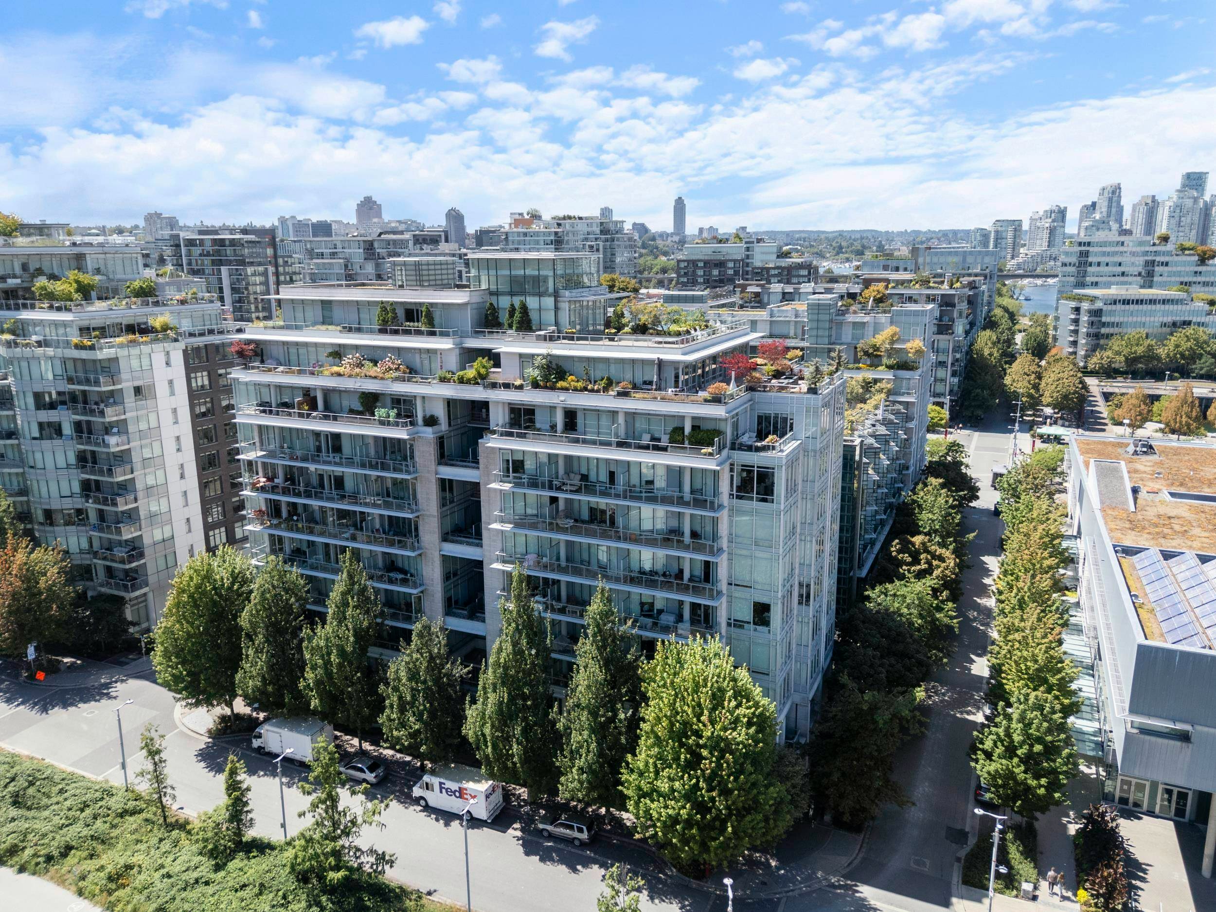 806-1633 Ontario Street, Vancouver, BC, V5Y 0C2