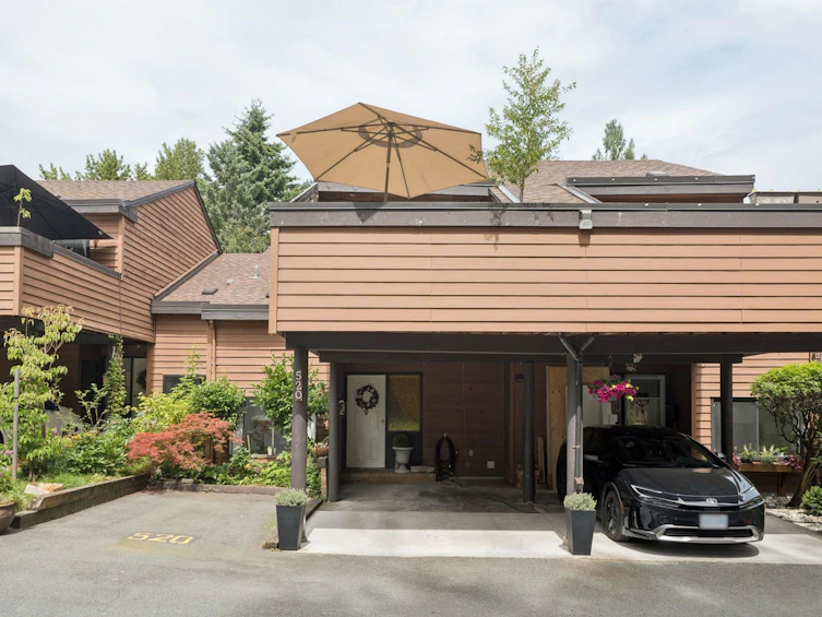 520 Cardiff Way, Port Moody, BC, V3H 3T3