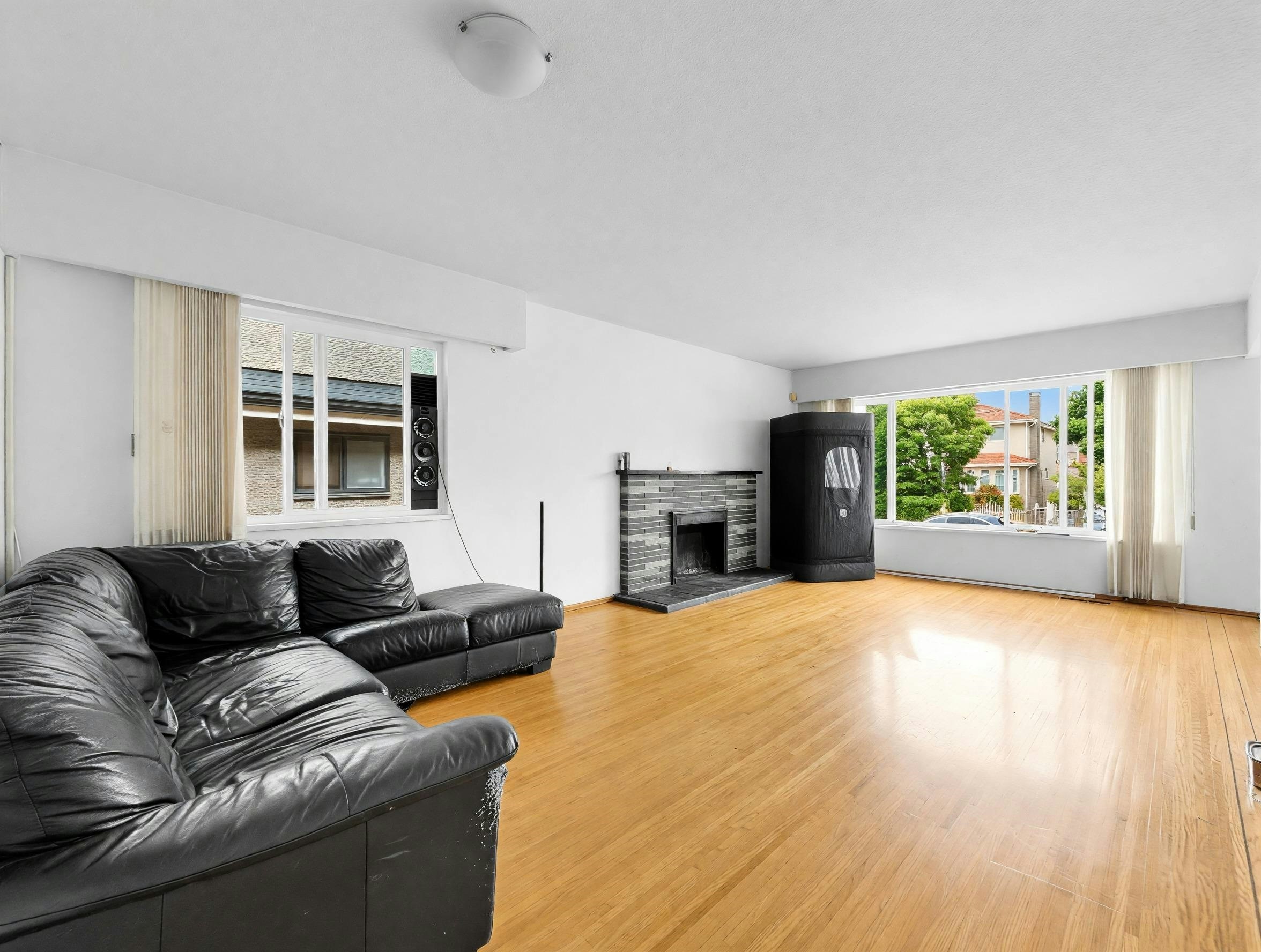 1972 E 51st Avenue, Vancouver, BC, V5P 1V9 - 5
