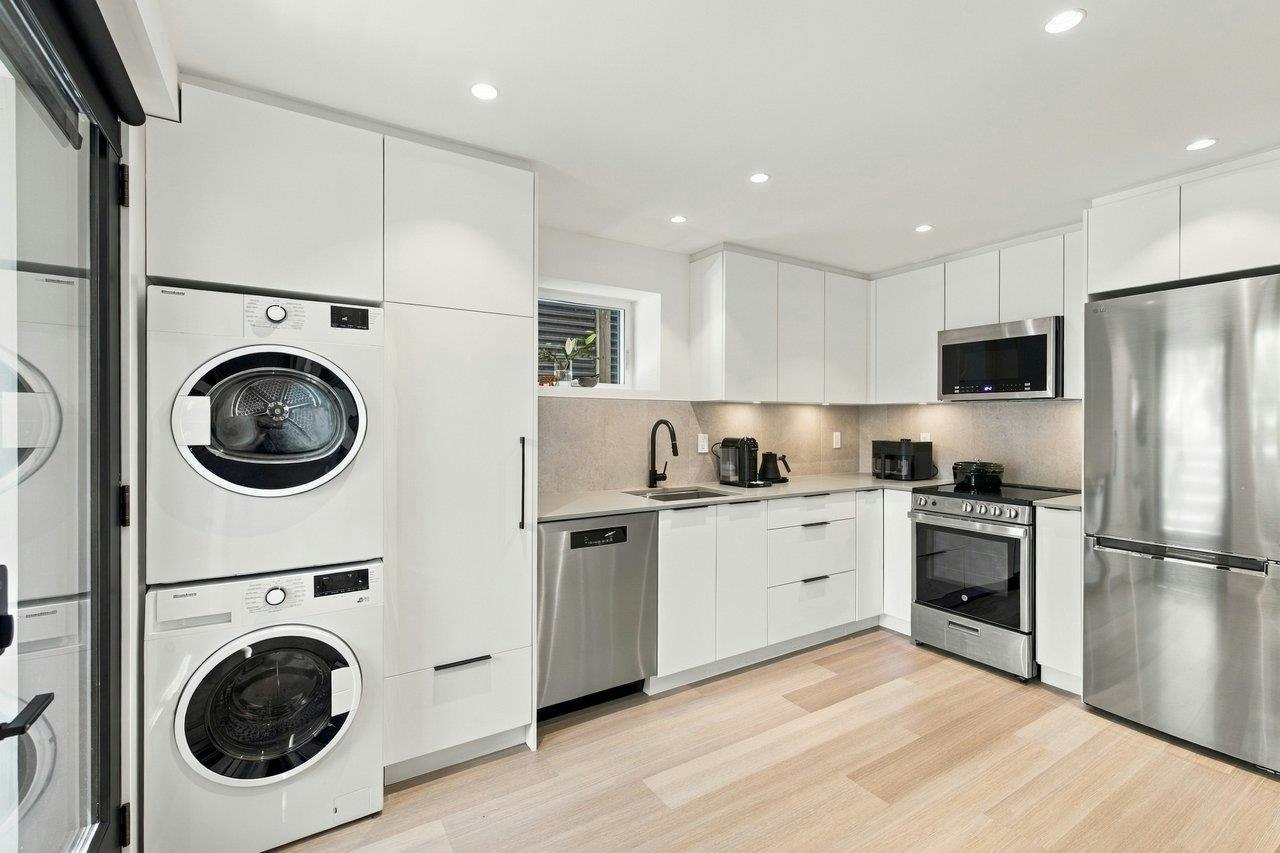 279 E 18th Avenue, Vancouver, BC, V5V 1E5 - 34